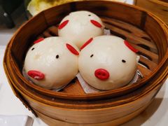 奶黄猪仔包-稻香酒家·34年老字号·港式粤菜(汉街店)