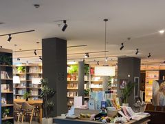 -魔方城市书房(中街益田店)