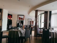 -静之湖湖畔餐厅