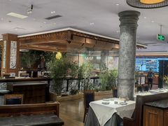 -八府香鸭·啫啫煲(华山路店)