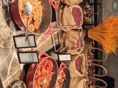 -广州万富希尔顿酒店-感趣自助餐厅·生蚝海鲜刺身