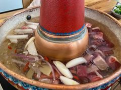 -毛辣果·贵州红酸汤牛肉火锅(西单店)