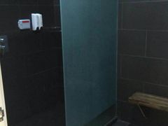 淋浴房-Liking Fit24小时智能健身(金汇路韩国街店)