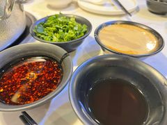 -德林酸菜鱼火锅(南丹店)
