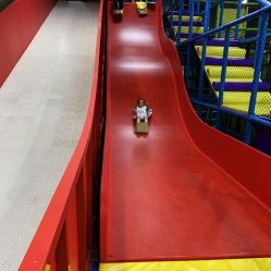 -蹦贝运动中心·蹦床·攀岩·闯关(龙岗店)