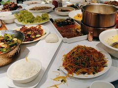 -巴特餐饮6加1音乐餐吧·新疆菜
