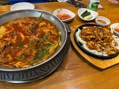 -喇喇排骨火锅·传统韩式脊骨汤(望京西园总店)