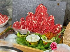 -茅草房·河畔园林火锅