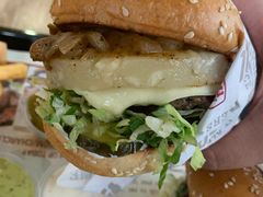 -The Habit Burger Grill 哈比特汉堡(复兴soho店)