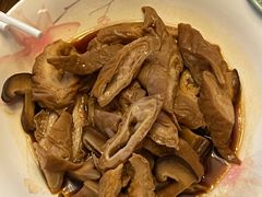 -老鼎万春卤菜(五代传承创始老店)
