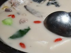 农夫山泉炖的鱼头（红烧）-7017浙菜•建德味(中财店)
