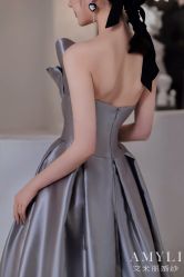 -艾米丽婚纱礼服