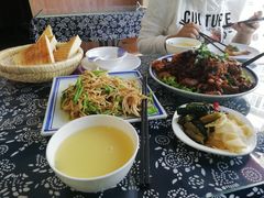 -八两八金·莱芜特色炒鸡(市南漳浦路店)
