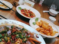 -俭寨大盘鸡·手抓肉·烧烤新疆菜(乌苏路店)