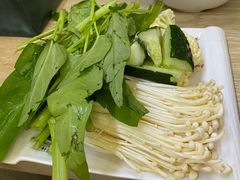 -小鳌陪你小排档·四季小龙虾·田鸡·宵夜(中央第五街店)
