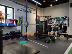 -Freedom Fitness私教健身俱乐部(徐虹北路店)