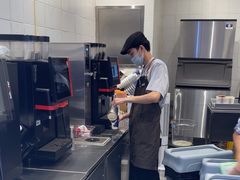 -瑞幸咖啡(凯德虹口龙之梦店)