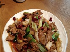 -隔壁老王·家常云南菜(花巷店)