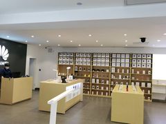 -华为授权体验店(万航渡路)