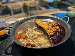 -鹿鸣山草本茶香火锅(园西路店)