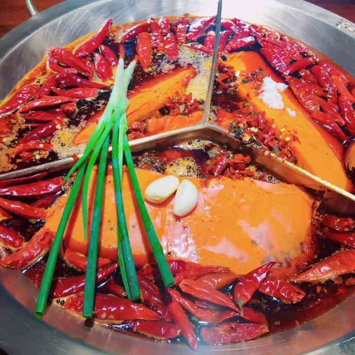 叁口煮市井老火锅(万象城店)-"每次都是在快吃完了才想到拍照片[睡]这