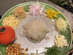 -得意咚瓜·顺德鱼生·冬瓜火锅(深圳首店)