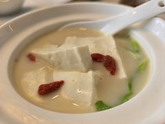 -鹏城人家海鲜酒家·23年老字号(较场尾店)