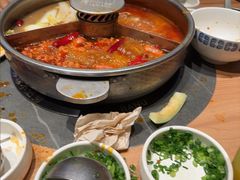 -巴奴毛肚火锅(龙湖锦艺城店)