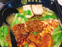 -桂在香知桂林米粉(红博中央公园店)