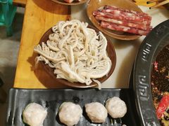 -黄潇洒老火锅(九眼桥宏济巷店)