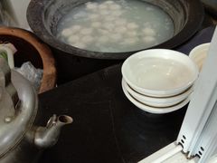 -老西白点心店