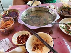 -谢老五跷脚牛肉·非遗传承店