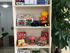 -茂菊口腔连锁(浦东南路店)