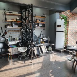 店内环境-刺客纹画纹身·洗纹身·穿孔饰品