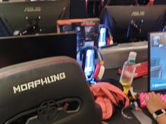 -小魔虎电竞馆·二进制店