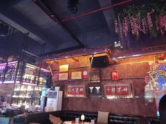 -喜鹊音乐酒馆(西街店)