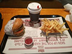 -The Habit Burger Grill 哈比特汉堡(复兴soho店)