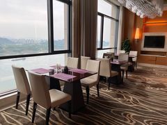 靠窗位-宜昌富力皇冠假日酒店·咖啡1号西餐厅