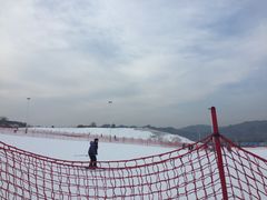 -荣盛康旅野三坡滑雪场