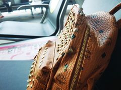 -中免(澳门机场免税店)