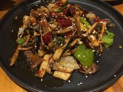 -十三式重庆江湖菜(金茂览秀城店)