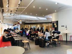 大堂-肯德基(虹桥机场T2北指廊精选外卖点店)