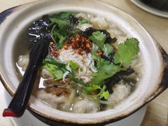 砂锅小馄饨-小许三鲜砂锅馄饨店(家多乐烟酒店)
