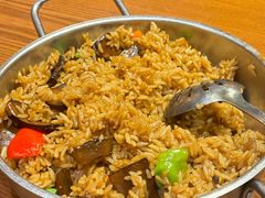 -老滇山寨•云南特色菜•地方菜•民族风情歌舞表演(金碧店)