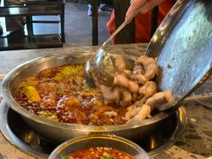 -肖肖酸萝卜鱼火锅(总店)