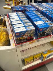 -乐高品牌旗舰店(人民广场店)