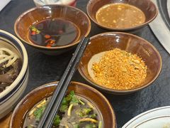 -阿山卓·野生菌火锅·纳西火塘烤肉