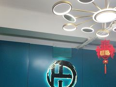 -荒岛实景沉浸密室(江汉路1店)