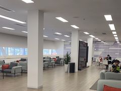 -深圳锦龙奥迪4S店(前海店)