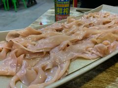 -渝嘴小老弟老火锅(华新村店)